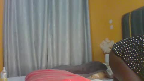 lindah32 online show from November 24, 2025, 10:53 pm