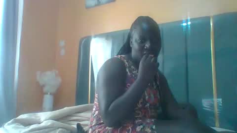 lindah32 online show from December 22, 2025, 7:38 am