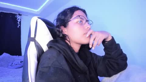  Lady  online show from December 23, 2024, 3:40 am