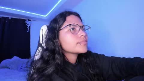  Lady  online show from December 23, 2024, 6:44 am