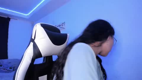  Lady  online show from February 3, 2025, 3:42 am