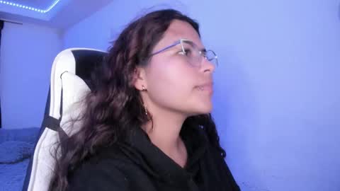  Lady  online show from September 21, 2025, 4:25 am