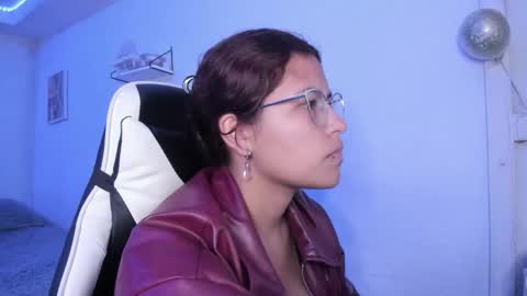  Lady  online show from October 2, 2025, 2:18 am