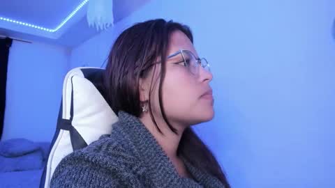  Lady  online show from October 21, 2025, 1:50 am