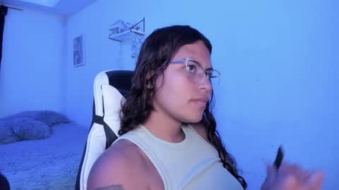  Lady  online show from January 8, 2026, 2:47 am