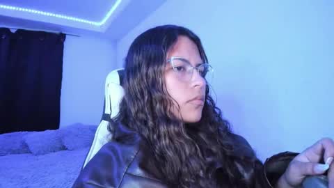  Lady  online show from March 10, 2026, 12:48 am