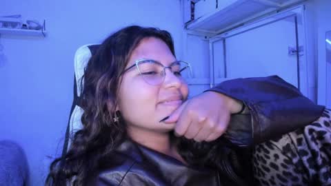  Lady  online show from April 9, 2026, 6:19 am