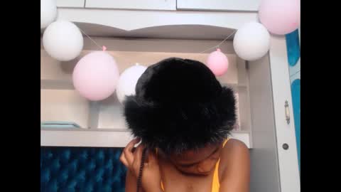 ladydiva69 online show from September 8, 2025, 7:02 pm