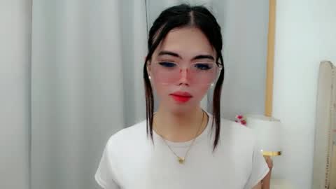 ladyfucker_ online show from October 2, 2025, 11:23 pm