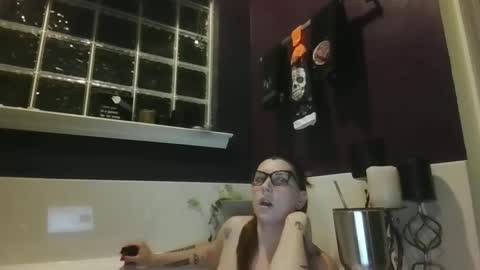 Snapshot of ladyharley828 chatting on October 12, 2025, 2:10 am ladyharley828 online show from October 12, 2025, 2:10 am