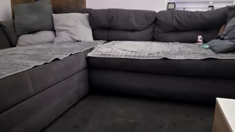 ladyjuliette25 online show from February 13, 2026, 9:11 pm