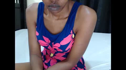 ladyqeeen online show from May 10, 2026, 6:24 pm