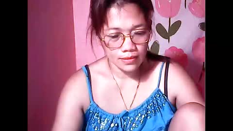 Snapshot of ladysweet4u69 chatting on June 8, 2026, 9:15 pm ladysweet4u69 online show from June 8, 2026, 9:15 pm