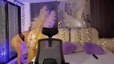 Lady  online show from February 28, 2026, 5:19 am