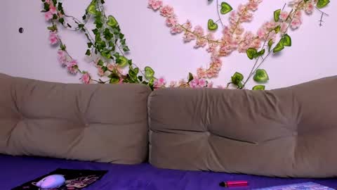 Snapshot of ladytrep chatting on April 17, 2026, 9:45 am LadyTrep online show from April 17, 2026, 9:45 am