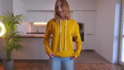 laelneizer online show from June 11, 2026, 2:53 am