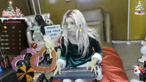 Snapshot of laflakita21 chatting on December 17, 2024, 11:38 pm Skinnygirl online show from December 17, 2024, 11:38 pm