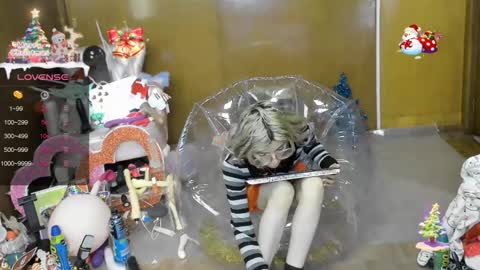 Skinnygirl online show from December 22, 2025, 8:17 pm