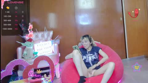 Skinnygirl online show from April 11, 2026, 1:43 am