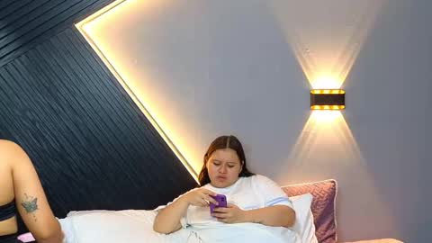    online show from February 25, 2026, 10:52 pm