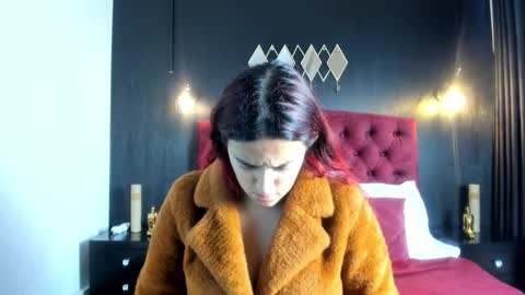 Laia  online show from February 5, 2026, 11:37 am