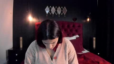 Laia  online show from May 9, 2026, 10:42 am