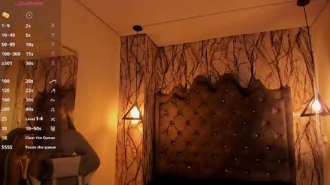 Laia online show from December 16, 2024, 11:22 am