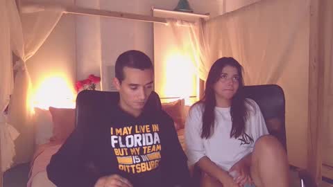 lailaasher online show from November 18, 2025, 4:39 am