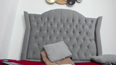 Snapshot of lailacastillomilf chatting on February 20, 2025, 1:19 pm Lailacastillo online show from February 20, 2025, 1:19 pm