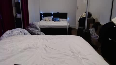 Snapshot of lain1986dd chatting on March 16, 2026, 10:52 am Lain online show from March 16, 2026, 10:52 am