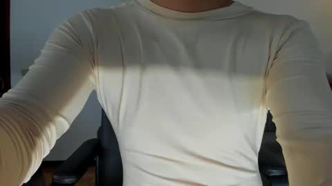 lajose52 online show from October 25, 2025, 6:35 pm