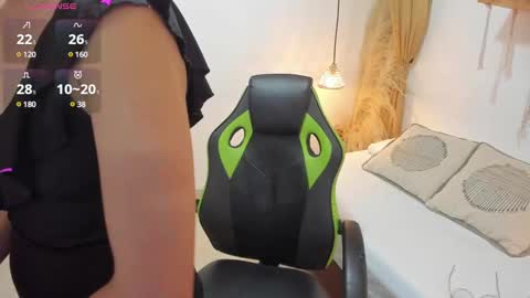 lakshmi_rai online show from December 11, 2024, 7:25 pm