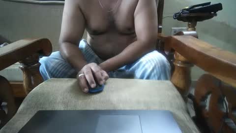 Honey man online show from April 19, 2026, 2:27 pm