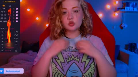 Snapshot of lala_loulou chatting on December 26, 2024, 9:15 pm Nicky online show from December 26, 2024, 9:15 pm