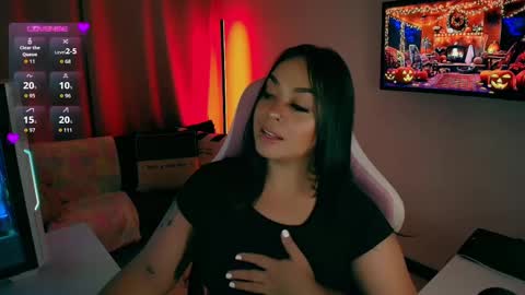 lalablack1_ online show from October 3, 2025, 8:28 pm