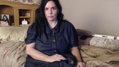 Snapshot of lalaisallbad chatting on November 18, 2025, 5:34 am Naomi Rose online show from November 18, 2025, 5:34 am