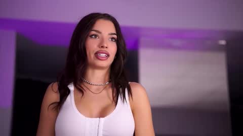 Lala online show from November 21, 2025, 8:07 pm