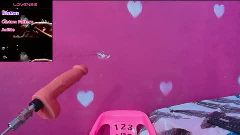 lali_hot0207 online show from November 16, 2025, 4:23 pm