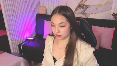 lally_tay online show from May 12, 2026, 6:43 am