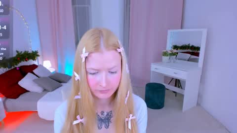 Snapshot of laly_peach chatting on December 21, 2024, 4:25 pm Laly online show from December 21, 2024, 4:25 pm