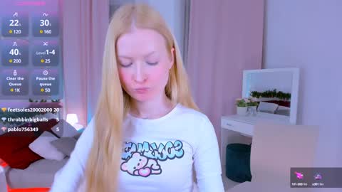 Snapshot of laly_peach chatting on December 21, 2024, 7:27 pm Laly online show from December 21, 2024, 7:27 pm