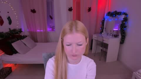 Snapshot of laly_peach chatting on January 2, 2025, 11:31 am Laly online show from January 2, 2025, 11:31 am