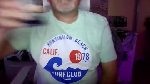 lamabama online show from September 27, 2025, 5:51 pm