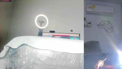 Lana online show from April 4, 2026, 9:07 am