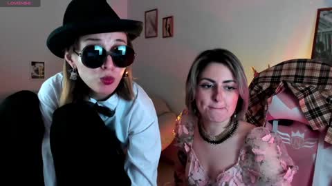 just call me Lana  and her security online show from December 4, 2024, 2:48 pm