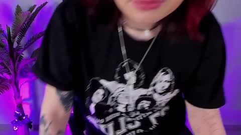 just call me Lana  and her security online show from March 6, 2025, 12:09 pm