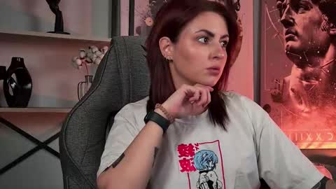 just call me Lana  and her security online show from October 9, 2025, 11:08 am