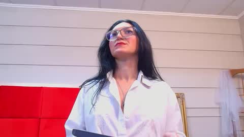 LanaBanner online show from February 5, 2026, 6:51 am