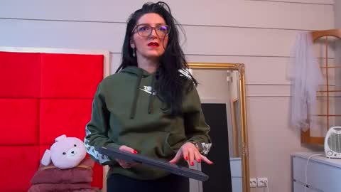 LanaBanner online show from February 7, 2026, 7:01 am