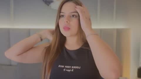 Lana online show from September 29, 2025, 12:16 am